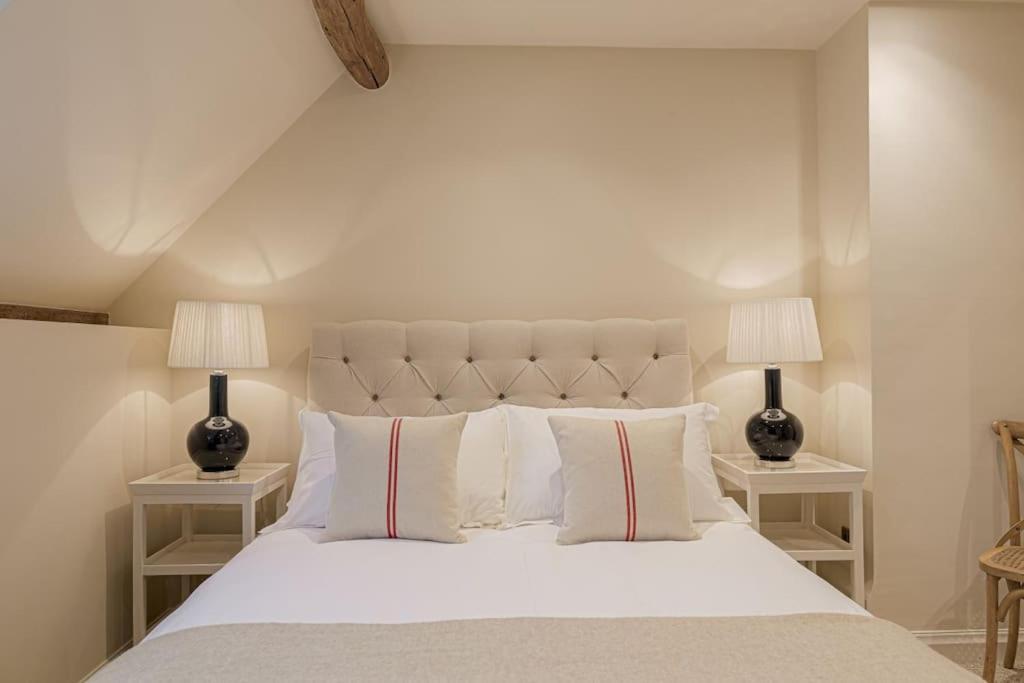 East Barn Cottage - Refurbished Barn Conversion! Weston Subedge Zewnętrze zdjęcie