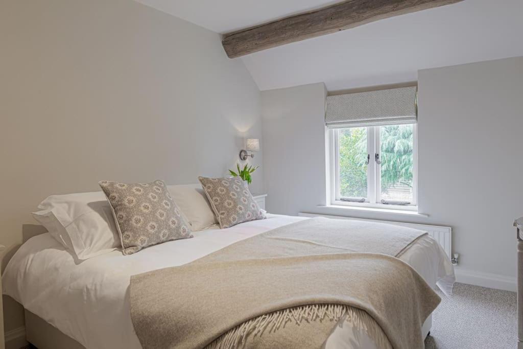 East Barn Cottage - Refurbished Barn Conversion! Weston Subedge Zewnętrze zdjęcie