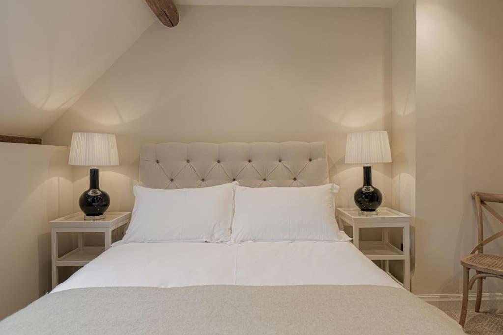 East Barn Cottage - Refurbished Barn Conversion! Weston Subedge Zewnętrze zdjęcie